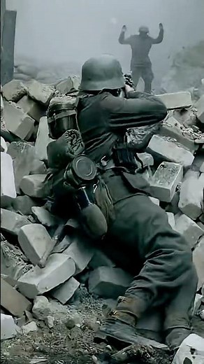 Brutal House-to-House Combat in Generation War (2013)