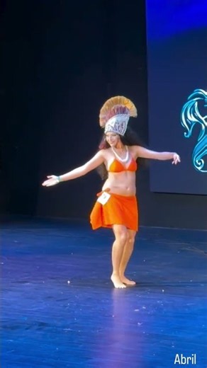 ​Beautiful Vahine 'Ori Tahiti Stage Performance ✨