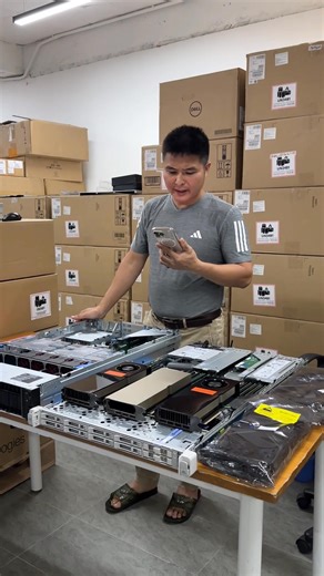 😆Làm bằng tay hay bằng miệng đều được, theo các sếp là nghề gì? Tập 1 Chúng tôi luôn stock số lượng lớn máy chủ Cisco các model như: Cisco UCS C220 M6, UCS C220 M7, UCS C220 M8, UCS C240 M7, UCS C240 M8, UCS C240 M6 Dell: R260, R360, R460, R660, R660xs, R760, R760xs, R770, R770xs, T160, T360, T560 Asus: MGX ESC8000A-E12, ESC8000-E12, ESC8000A-13 Các loại card đồ hoạ cao cấp của Nvidia RTX A4000, RTX A4500, RTX A5000 RTX A6000, RTX 4000 Ada, RTX 4500 Ada, RTX 5000 Ada, RTX 6000 Ada, RTX Pro 4000