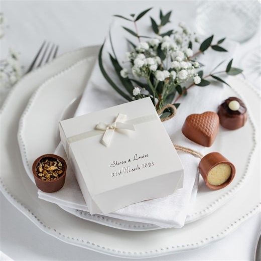 Chocolates for wedding favour boxes | Honestweddingadvice.com