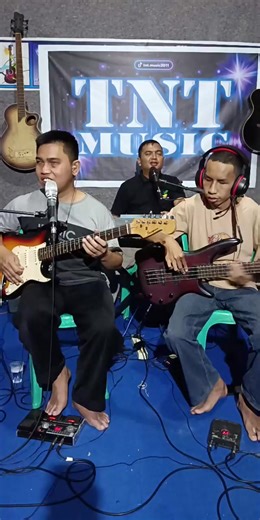 Bassis TNT Ngamuk: Momen Ketegangan Saat Senar Bass Putus