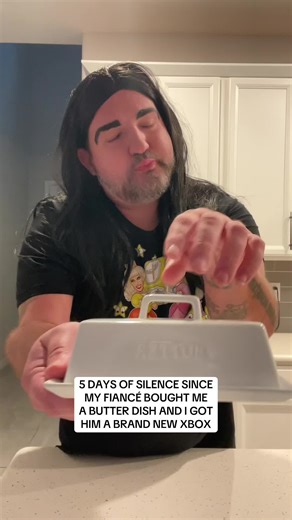 Fiancé Gifts Butter Dish: A Christmas Surprise