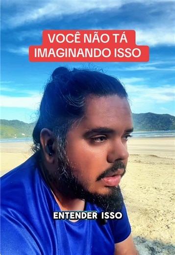 Se você já viu vultos passando no canto do olho e achou que era coisa da sua cabeça… talvez não seja. Esse tipo de experiência acontece quando sua percepção começa a se abrir além do físico. Nem tudo que você vê é negativo, mas ignorar ou sentir medo pode te deixar vulnerável. Aqui você vai entender por que isso acontece, como diferenciar o que é energia leve ou densa, e principalmente o que fazer na hora pra se proteger sem entrar em pânico. Esse não é um vídeo pra te assustar. É pra te dar cla