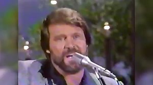 "We shouldn't care about the length of his hair or the color of his skin, don't worry about what shows from without, but the love that lives within" To celebrate #MLKDay here is Ray Stevens with Glen Campbell singing Ray's Grammy-winning hit "Everything Is Beautiful" live! | Ray Stevens