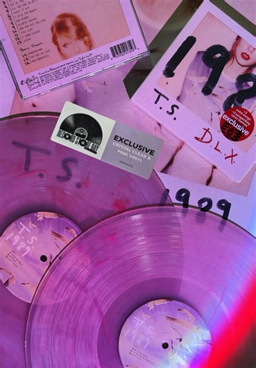 ‘1989’ (2014) by taylor swift 🩵🩷 🏷️ now spinning @Taylor Swift’s 5th studio album ‘1989’ (2014) via @Big Machine Records on ‘crystal clear & pink’ 2lp (no. 238) exclusively from @Record Store Day US (reissue, 2018)—limited to 5k copies worldwide (3,750 individually numbered copies in the US and 1,250 copies in the Europe). 🔖 @Taylor Nation #taylorswift #1989 #1989vinyl #taylorswiftvinyl #kellansvinyl