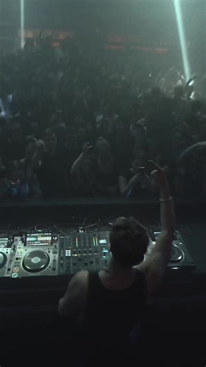 Bad girls droppin’ 💊