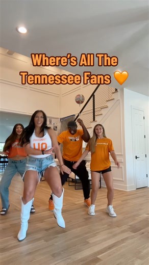 Ready for some Tennessee Football 🏈🧡 | Jessica James