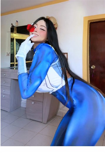 Epic Vegeta Cosplay Transformation