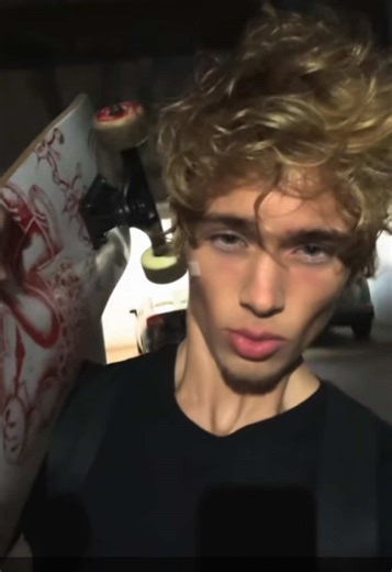 Capturing Moments with Romulus and Zeta