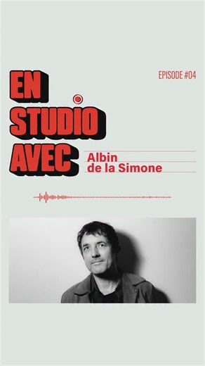 tôt Ou tard on Instagram: "« Dans toute la musique qu’on a aimée, il y a de l’erreur… une somme de surprises, de hasards, de choses qui ne vont pas ensemble, mais qui, au final, sont superbes. » Pour accompagner la sortie de son livre « Les battements », recueil d’instantanés en textes et dessins, Albin de la Simone a une envie simple : tailler un nouveau costume à des chansons qui comptent pour lui, les siennes comme celles des autres. Pour le seul plaisir de l’essai, sans pression. Et pourquo