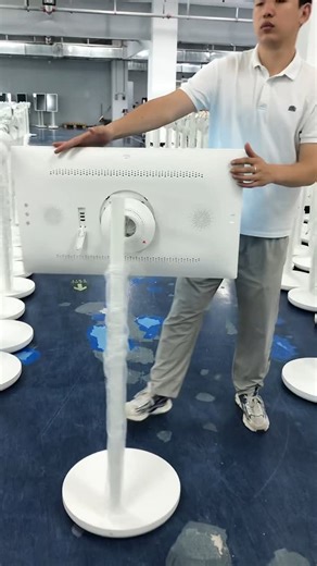 JDTechnology (Factory) on Instagram: "Mobile Computer # Girlfriend Machine # Portable Screen # Smart Display # Mobile All-in-One # Smart All-in-One #Advertisingscreen #Liquidcrystalscreen #Shippeddirectlyfromthefactory #freestylescreen"