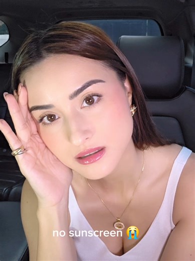 Sunscreen Over Makeup: The Ultimate Guide