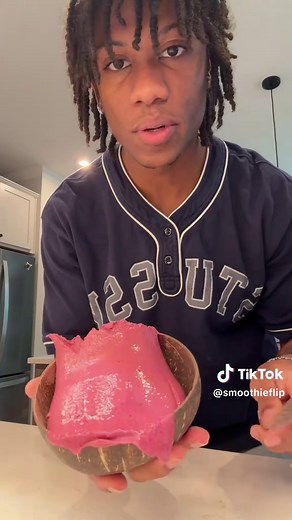 Mango & Berry Protein Smoothie Bowl — Thick, Simple Recipe