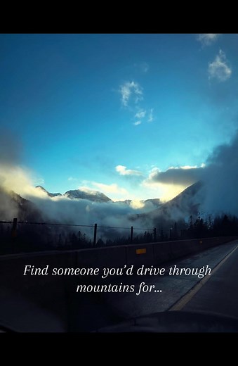 #wlw #wlwtiktok #femsoftiktok🏳️‍🌈 #lgbtq #love #fyp #pnw #washington #mountains #lesbiantiktoks #drive #whiskey #oldfashioned #femsoftiktok #gay #trending #roadtrip