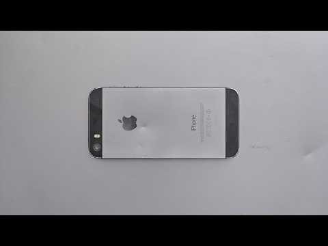 Making crisp photos of my old iPhones.