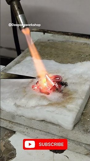 Silver melting at 1400°🔥— the most satisfying process ever😍