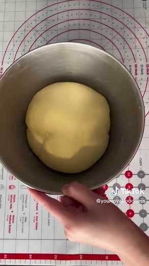 Pistachio Babka Recipe: A Delectable Sweet Bread