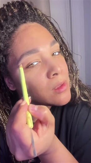 Mariah Carey:Makeup Inspo 90s