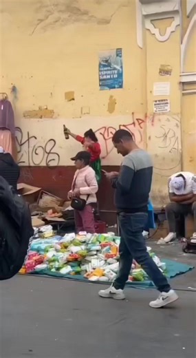 El Chavo del 8: Aventuras con unas piedras