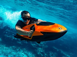 まるで海を走るスーパーカー？ ランボルギーニとコラボした水中スクーター「SEABOB SE63」 - bouncy / バウンシー