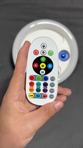 Foco 3 en 1 con Bluetooth y Control Remoto - Enciende, Escucha Música y Decora