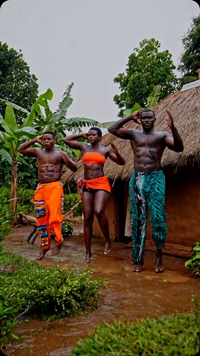 Grandson / 𝘾𝙇𝙄𝘾𝙆 𝙊𝙉 𝙈𝙀 | Home full body workout 🔥😳 REMEMBER 👇🏿👇🏿 it’s not supposed to be easy. it’s supposed to be challenging. Growth and success often come... | Instagram