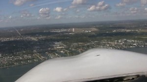 Piper Cherokee Landing