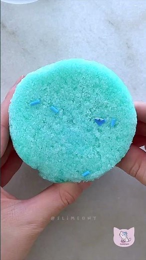 Crunchy Slime ASMR 🦈 Krispy Shark Snow Fizz from Rodem Slime