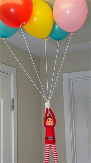Elf on the Shelf flying with balloons 🎈🎄#ElfOnTheShelf #ElfFlying #ElfOnBalloons #ElfIdeas#EasyElf