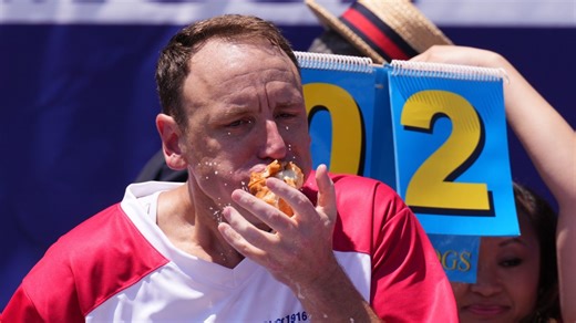Joey Chestnut to face fans in eating competitions at baseball games