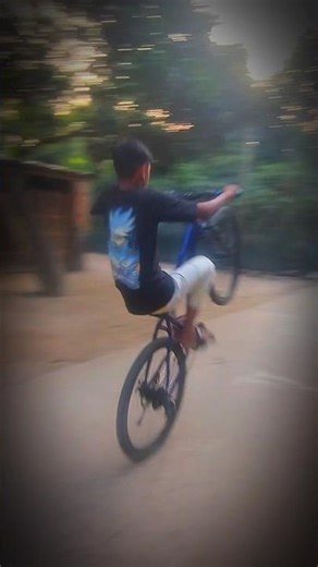 t MTB Wheelie Balance 😱🔥 | No Hands Control