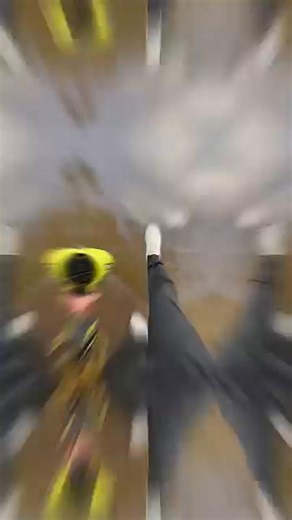 The boy who made his jet fly over water | Facturion