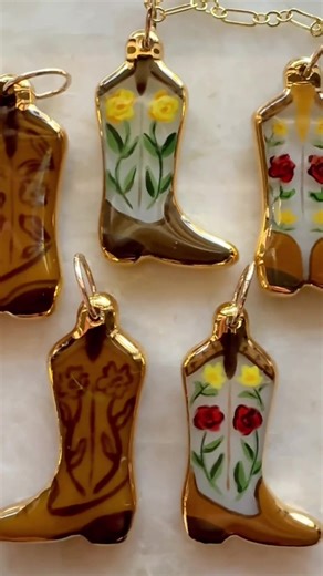 Fused glass cowboy boot charm! 🌵 I am all but sold out of the AZ collection, but I do have 3 of the cowboy boots left! #fusedglass #glassart #charms #handmade #cowboyboots