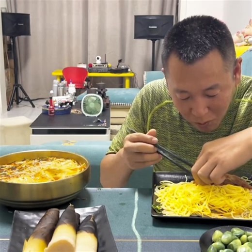 39K views · 345 reactions | 異 Bamboo Shoots & Crayfish Delight – Spicy Lovers’ Dream ️ | Redline | Facebook