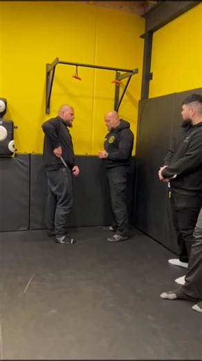 19 reactions | There is NO amount of time thats enough to Stydy the BLADE !! There are no guarantees when it comes to Knofe Attacks !! But better to know and Not Need it .....then Not Know it and one day having to need it !! #cqbglobal Call  0412 776 420 for training. Corporate & Professional development Training Available. #knifeattack #machete #channel9 #channel7 #channel10 #defensivetactics #selfprotection #selfdefence #selfdefense | CQB Global | Facebook