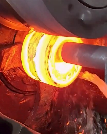 Forging a Perfect Steel Ring #MetalForging #HotRingProcess #SteelWork #HeavyIndustry #ForgingMagic | Deep Dive News