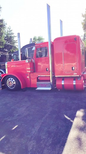 Exploring the Peterbilt 379 Legacy and Performance
