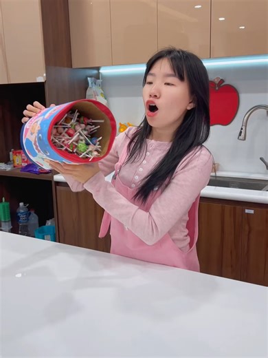 LNS - Giai điệu vỗ tay đổ kẹo __ Clap _ drop candy song cover _shorts #linhnhi #LinhnhiShorts #linhnhiclips