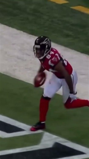 Roddy White catches a deep touchdown pass against Richard Sherman
