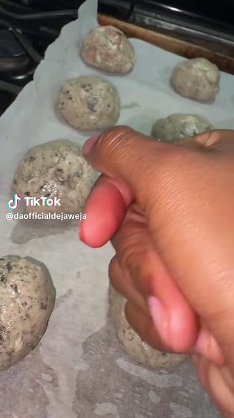 Snap snap snap i was bored🤣🤣🤣 #treats #baker