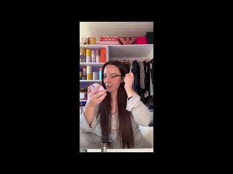 Hungry French girl stomach growls during live part 2