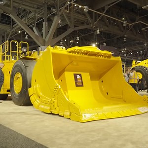 Up Close Look at the WORLD'S Biggest Machines #mightymachines #heavyequipment #heavymachinery | Aaron Witt