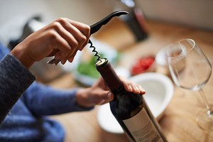 How to Open a Wine Bottle