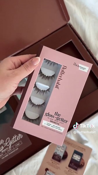 Stunning Brunette Lash Boxes from Flutterhabit