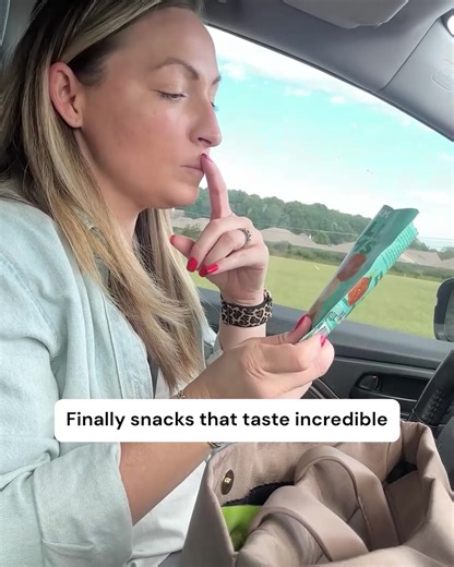 Looking for clean snacks that don’t taste “healthy”? 😉 GoodSAM delivers bold flavors, clean labels, and ethically sourced ingredients — from crunchy nuts to rich chocolate and beyond. Good for your pantry. Good for the planet. | GoodSAM Foods