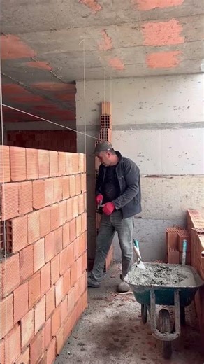 Bu ustayı izlemek egoyu düşürür