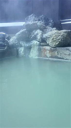 ​【ASMR】注がれる源泉の音。日光湯元・紫雲荘の濃厚な硫黄泉と、静かな冬の空気