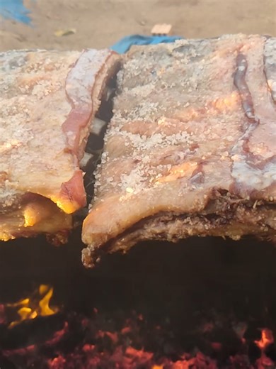 Bomdia hoje estamos abertos normal com nosso cardápio de todos os dias 🙌💪