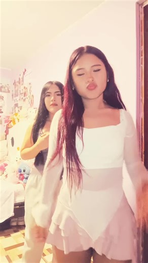 Videos de mxs_sol (@sole_msx) con “I Walk This Earth All By Myself - Ekkstacy”