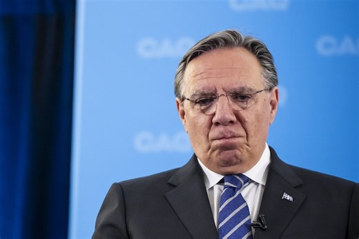 En direct: Le nouveau conseil des ministres de François Legault est assermenté